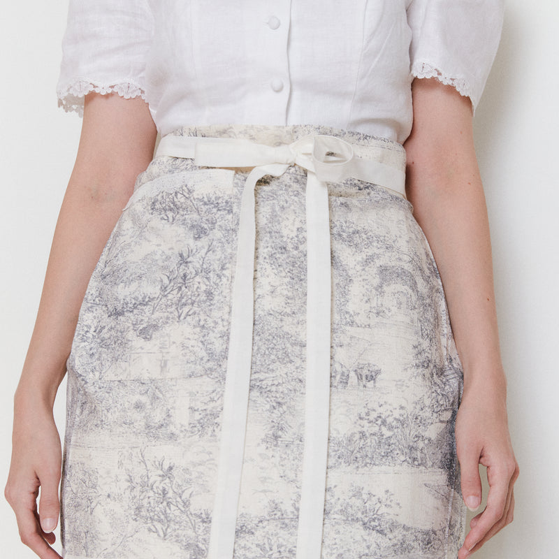 Toile de Jouy Half Apron