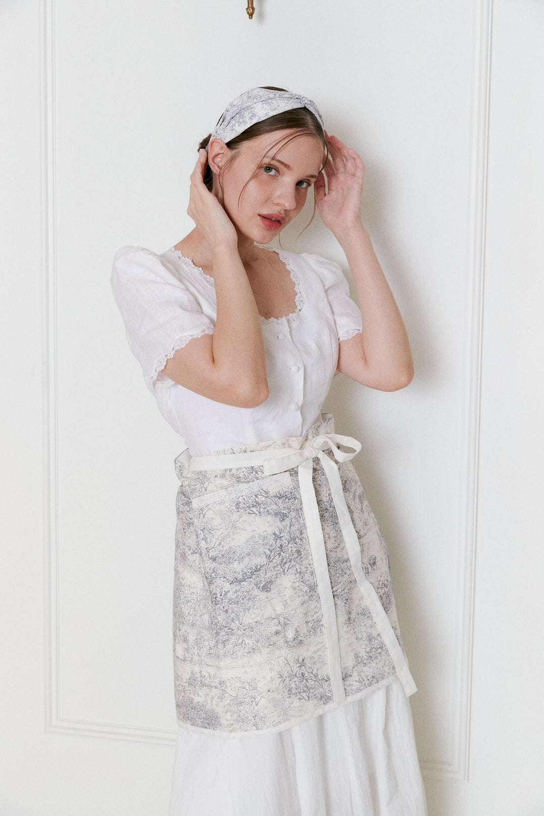 Classic Toile Half Apron