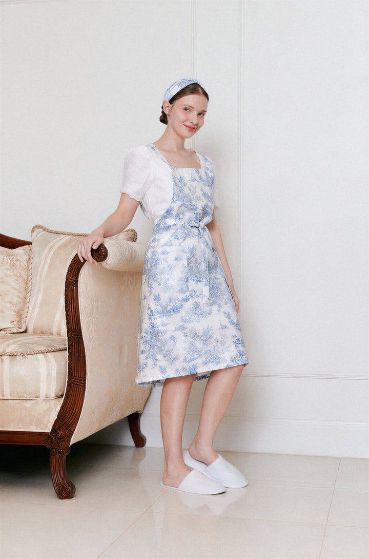 Vintage Blue Toile Waterproof Apron